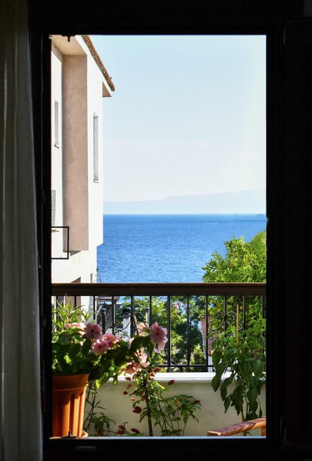 Appartement Ocean View à Neo Klima Extérieur photo